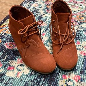 TOMS wedge boot heeled bootie